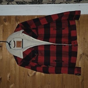Levi's Check Sherpa Trucker Jacket in Cherry Bomb Plaid Medium